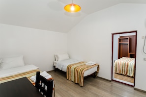 Free WiFi - City 5 Hotel (Tirana)