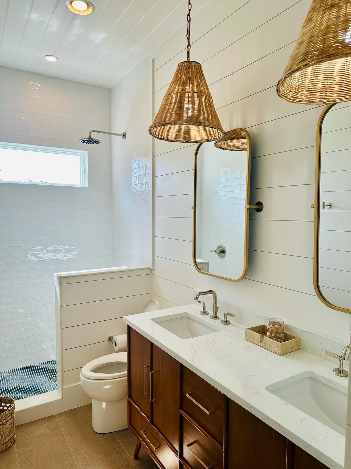 Shower, towels, soap, shampoo