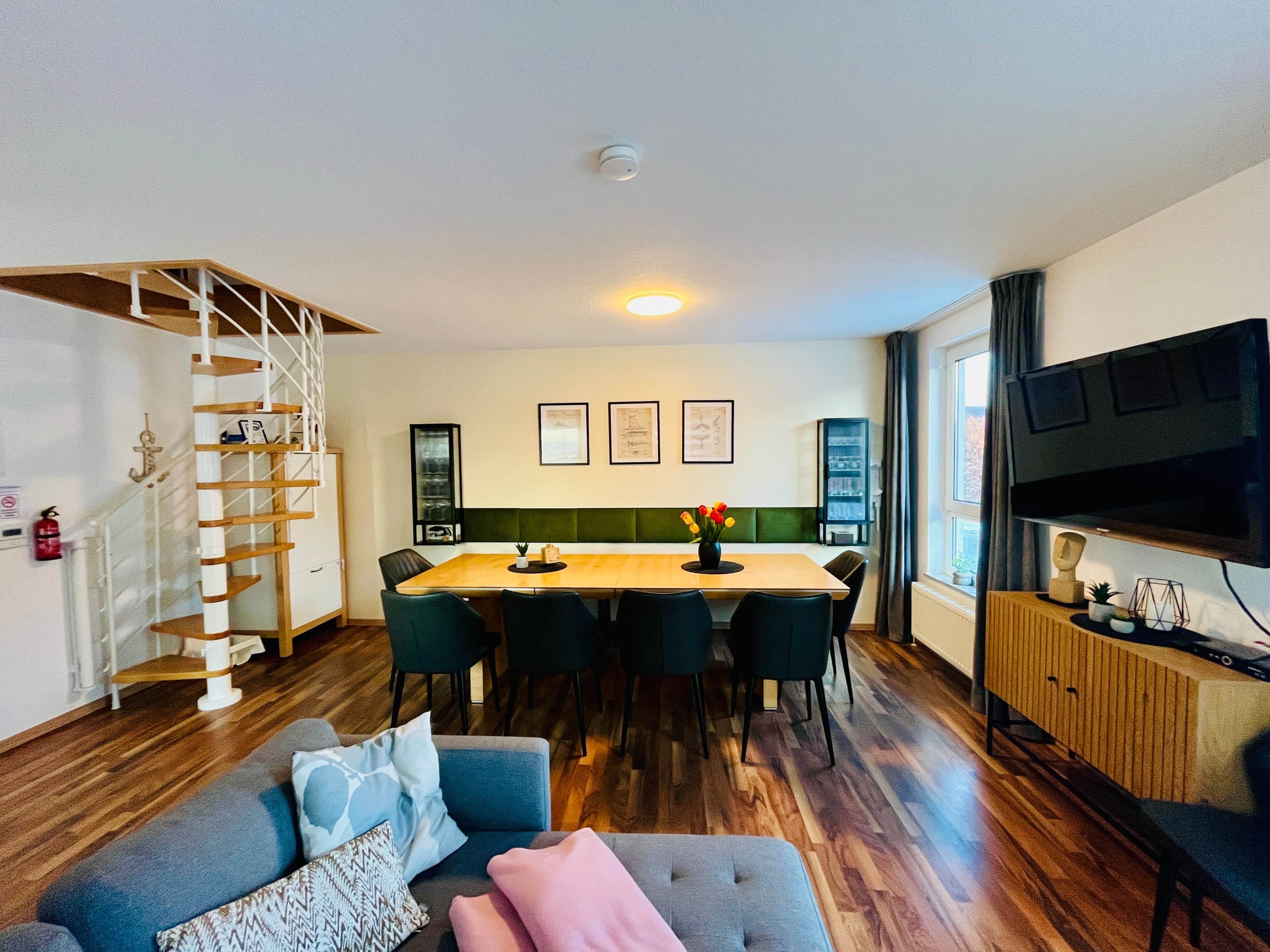 Fernseher, Stereoanlage