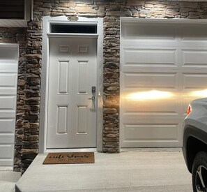 Exterior detail - Luxury townhome 5 mins from stadium and hospitals! (Morgantown)