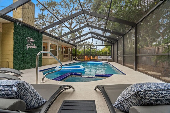Beheizter Pool