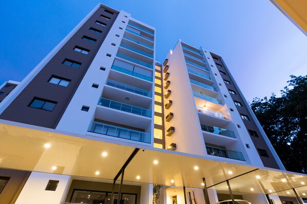 Exterior - Modern 2BR in La Trinitaria, Sti No Cleaning Fee! (Santiago Province)