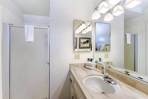 Unclassified image, 3 of 17, button - 3809 Azure Avenue (South Lake Tahoe)