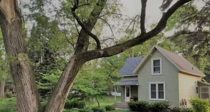 Hidden Northfield Cottage