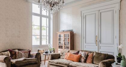 Maison Moulene - Ten Bedroom Villa, Sleeps 20