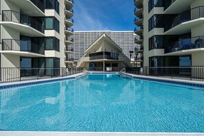 Outdoor pool - Coastal Bliss (Panama City Beach)