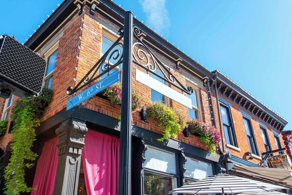 Exterior detail - Historic Gem Russell Suite 2 (Covington)