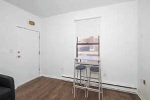 独立别墅, 多张床, 厨房, 花园景观 (Northside Suites) | 住宿内部