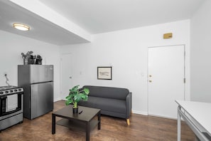 Casa, varias camas, cocina, vistas al jardín (Northside Suites) | Interior