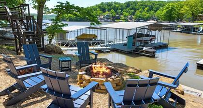 Little Bearcat Bungalow Stay on Ozark Waterfront