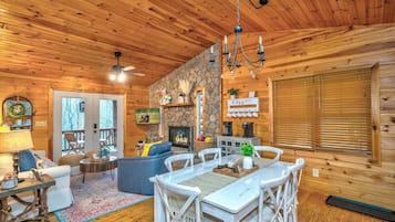 Cabin, Multiple Beds, Hot Tub, Mountain View (Misty Creek Cabin) | Living area | 41-inch flat-screen TV with digital channels, fireplace