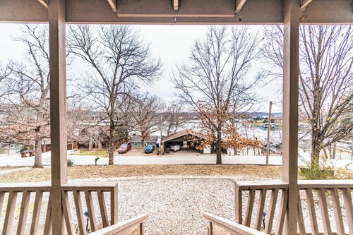 Osage Beach Getaway Lake Views Pet Friendly!