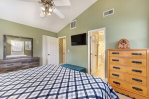 House, Multiple Beds, Balcony, Mountain View (Gatlinburg Getaway)