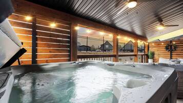 Bain à remous extérieur