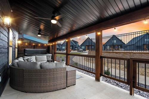 Rocky Shores Retreat - Indoor Pool Open