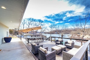 Casa, letti multipli, patio (Bearcat Bungalows) | Ristorazione all'aperto