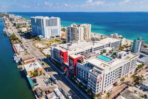 المنشأة من الخارج