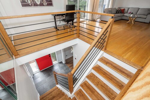 Top Notch City Escape w King Bed