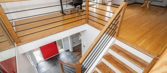 Top Notch City Escape w King Bed