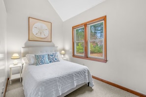 Maison, plusieurs lits, bain à remous, vue jardin