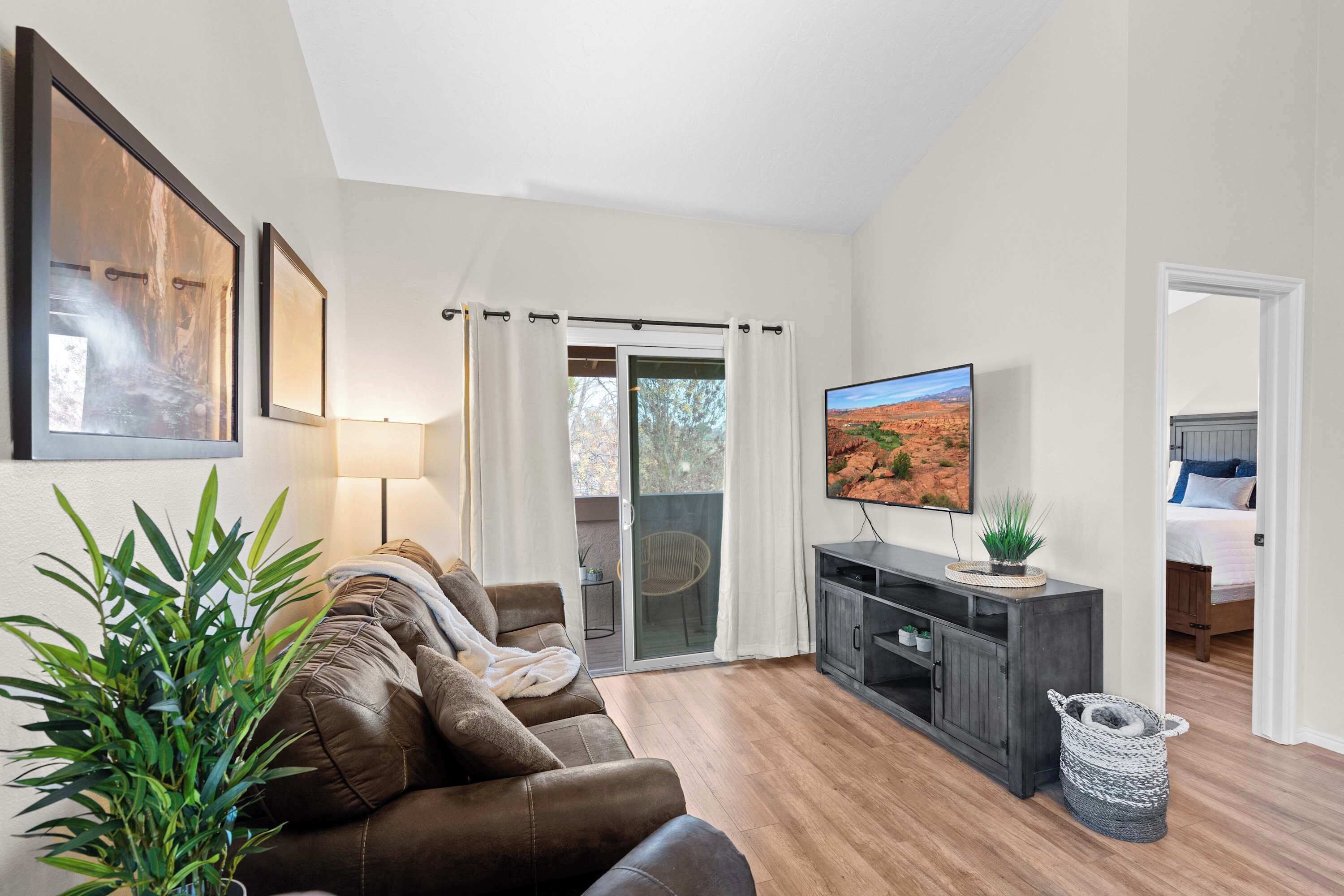 Condo, 1 giường cỡ queen và sofa giường, ban công, quang cảnh núi (Hikers Hideaway) | 1 phòng ngủ, trang trí khác biệt 