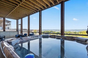 Indoor spa tub