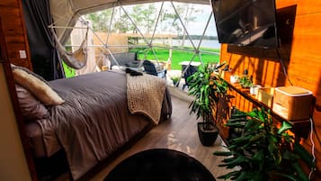 Barraca superluxo, 2 quartos, banheira de imersão, vista para a baía | 1 quarto, individualmente decorados, individualmente mobiliados