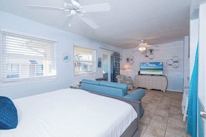 Studio Suite, Multiple Beds, Hot Tub | 1 bedroom, individually decorated, individually furnished, free WiFi