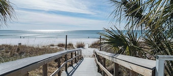 The Turtle Nest Resort Condo w/ Pool!