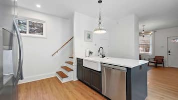 House, Multiple Beds, Patio | Interior