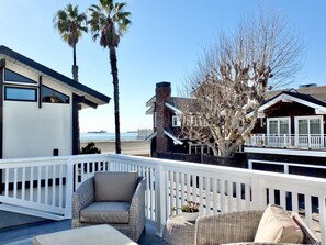 獨棟房屋, 多張床, 庭院, 海灘景觀 | 露台/庭院