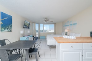 Interior - Seas the Day Beachside w/ Resort Amenities! (Panama City Beach)