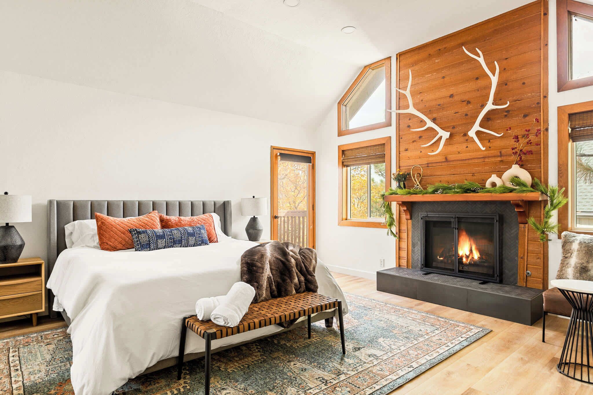 House, Multiple Beds, Balcony, Mountain View (The Fancy Fox) | 4 bedrooms, individually decorated, individually furnished, free WiFi