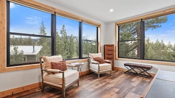 Condo, Multiple Beds, Balcony, Mountain View | View from property