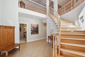 Staircase - Mountain Bear Lodge (Incline Village)