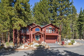 Exterior - Mountain Bear Lodge (Incline Village)