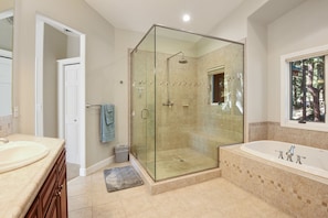 Bathroom - Mountain Bear Lodge (Incline Village)