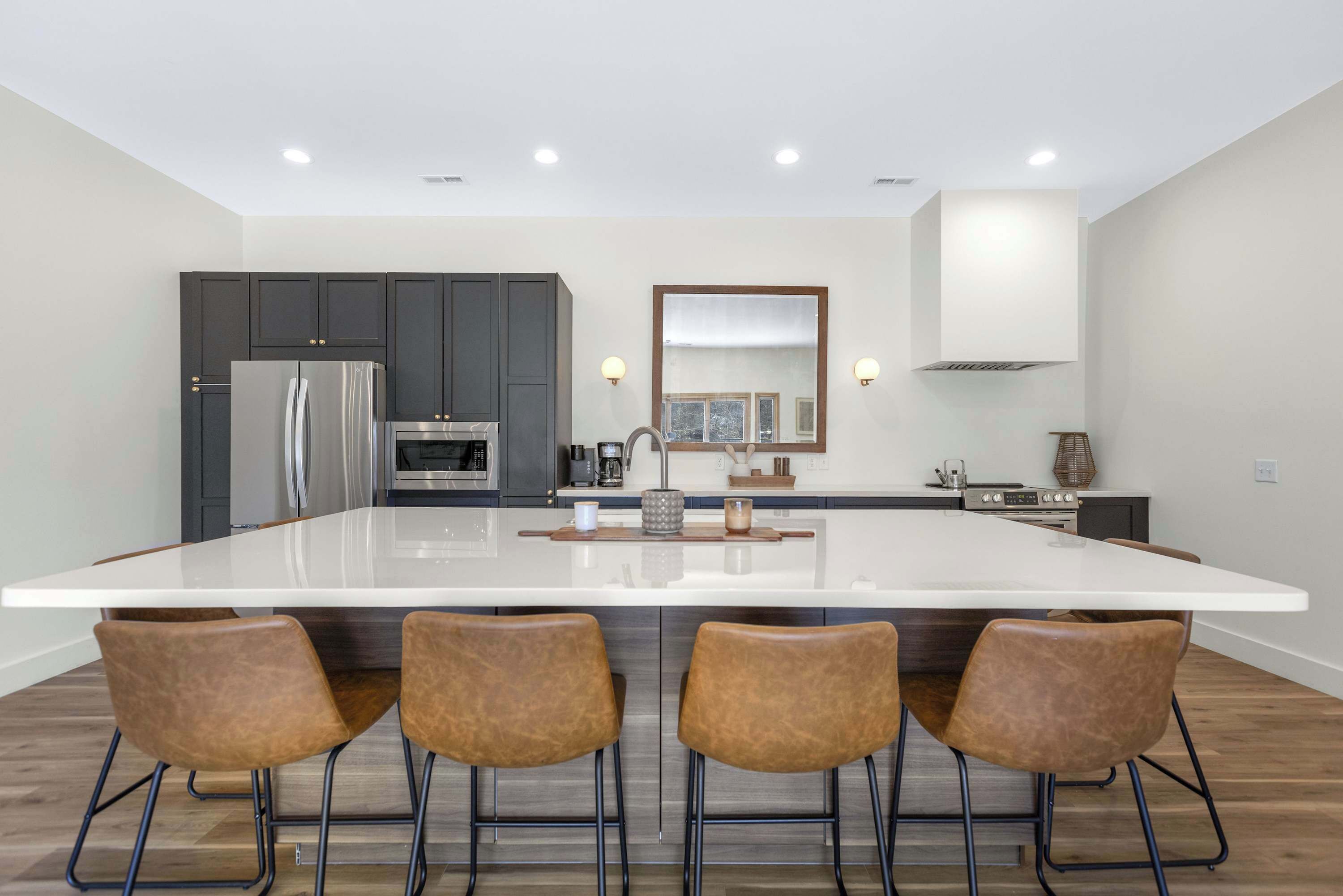 House, Multiple Beds, Kitchen (Big Bear Bungalow) | Private kitchen | Fridge, microwave, oven, stovetop