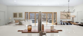 Big Bear Bungalow Stay on Ozark Waterfront