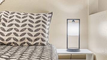 Condo, Multiple Beds, Kitchen, Garden View (Inside City Limits of Branson) | 2 bedrooms, individually decorated, individually furnished, free WiFi