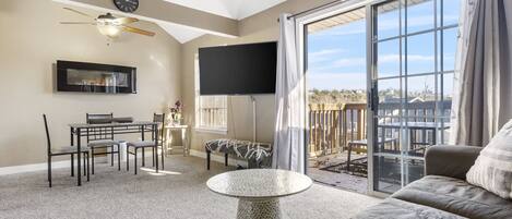 Condo, Multiple Beds, Kitchen, Garden View (Inside City Limits of Branson) | Living area