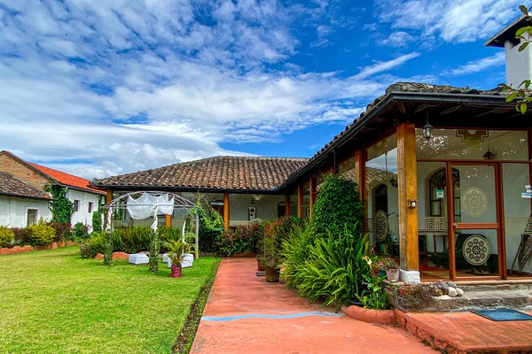 Fachada de la propiedad