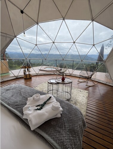 Luxury Glamping Dome With Jacuzzi & Mountain View