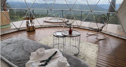 Luxury Glamping Dome With Jacuzzi & Mountain View