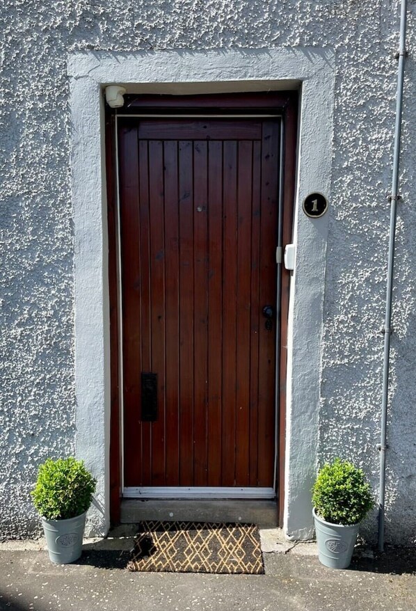 Exterior detail - Unique Castle Stay in Perth - Corporate & Couples (Perth)