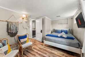 2 chambres, fer et planche à repasser, Wi-Fi, draps fournis