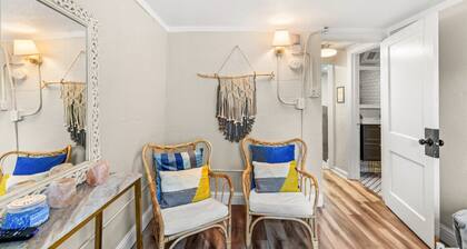 Modern Suite in Denver’s Art District I Walkable