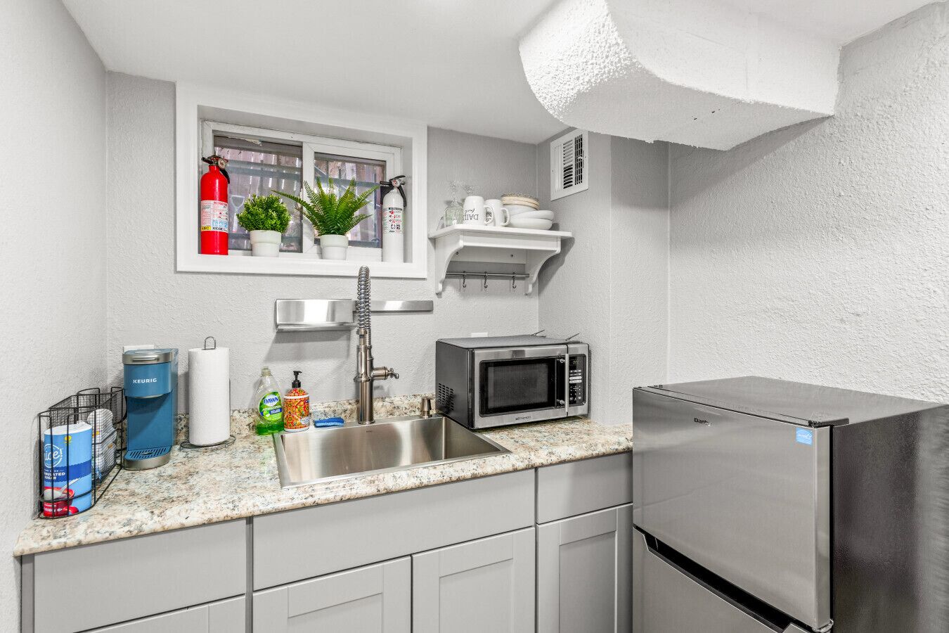 Microwave, coffee/tea maker