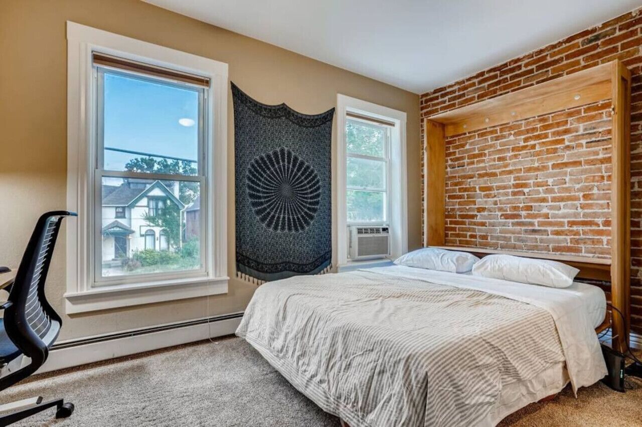 2 間睡房、書桌、熨斗/熨衫板、Wi-Fi