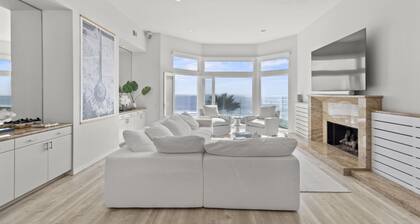 OCEAN FRONT + TOP FLOOR, 4 BEDROOM MANHATTAN BEACH HOUSE